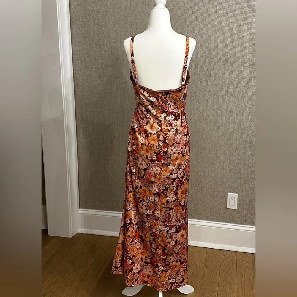 Hansen & Gretel Dress - Picture 4 of 4